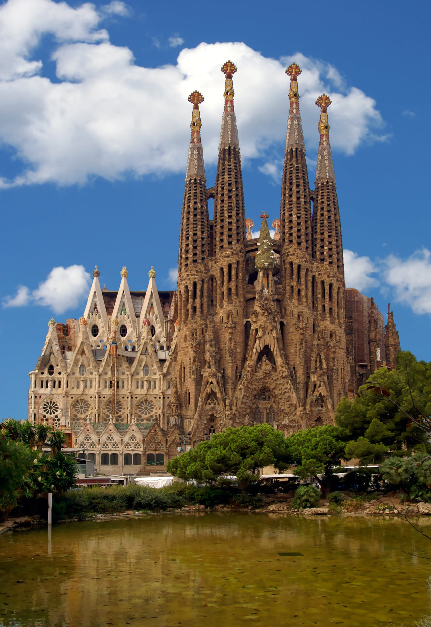 Fachada de La Sagrada Familia en Barcelona